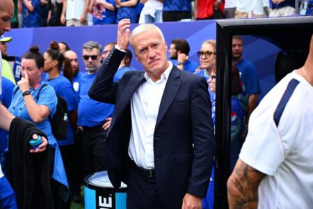 « Il a prévenu les joueurs au compte-goutte » : Didier Deschamps quitte la Coupe du monde après un deuil brutal