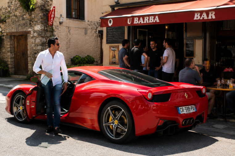 blague corse ferrari