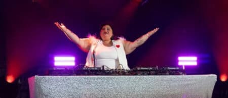 « C'est mon propre camp qui m'attaque » : le concert de Barbara Butch stoppé par des militants LFI à Grenoble