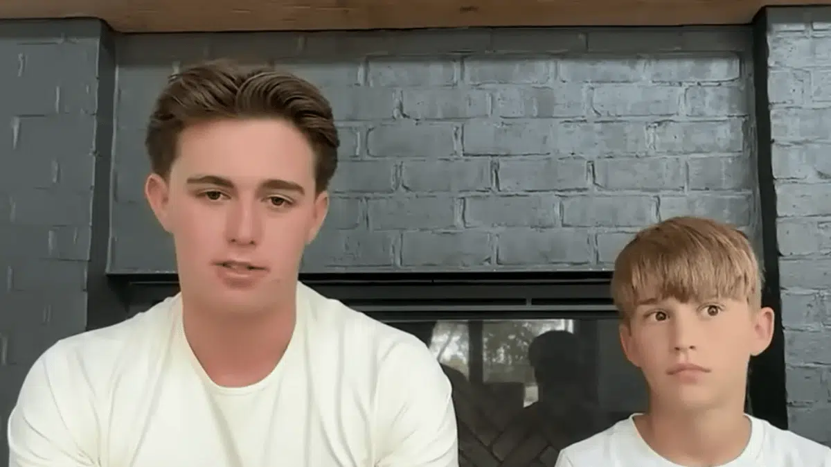 « J'ai cru que j'allais mourir » : ce garçon de 12 ans mordu par un requin doit sa vie à son frère