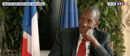 « J'ai voté Mitterrand en 1981 » : le maire de Saint-Denis piégé par un détail que tout le monde peut vérifier
