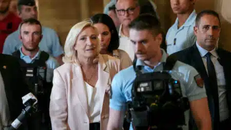 « Le pourvoi suspend les peines » : Marine Le Pen se réjouit trop vite, la Cassation confirmée