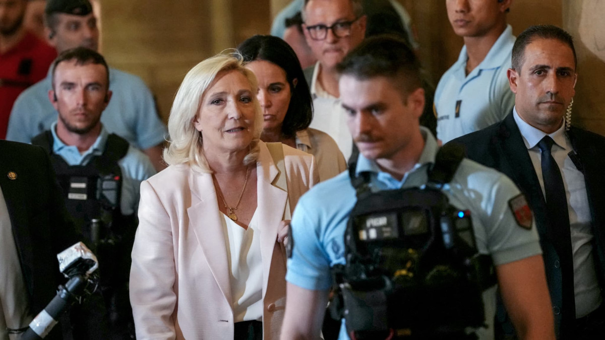 « Le pourvoi suspend les peines » : Marine Le Pen se réjouit trop vite, la Cassation confirmée