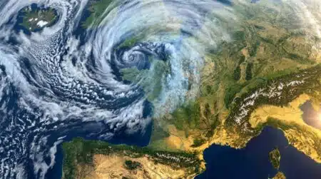 Carte de France avec fronts météo venus de l'Atlantique