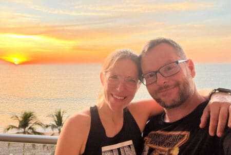 « Nous avons économisé 46 000 € en 10 ans » : ce couple a pris sa retraite à 35 et 40 ans grâce à un déjeuner