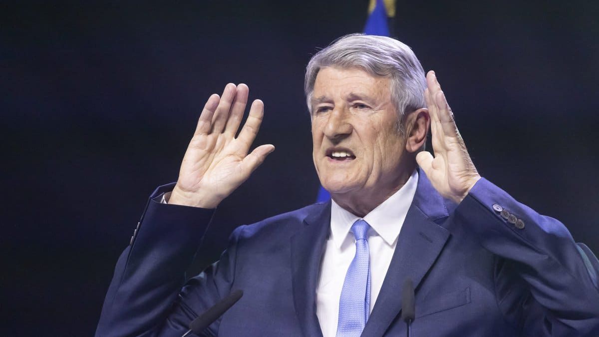 Philippe de Villiers arrêté sur une voie de bus : « sirène deux tons » et gyrophare non autorisés