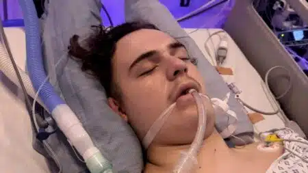 À 14 ans, Max meurt d'une tumeur : ses parents accusent l'hôpital de « migraines d'ado »