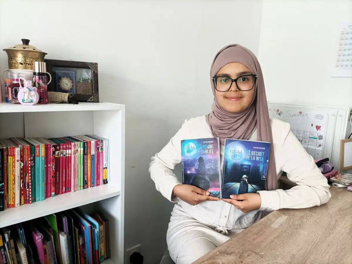 À 15 ans, cette lycéenne de Seine-et-Marne publie déjà son 2ᵉ roman et vise un 3ᵉ tome
