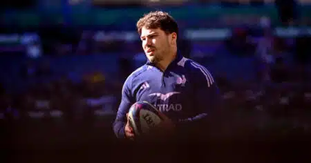 Antoine Dupont pris pour cible : la vraie fracture qui inquiète le rugby français