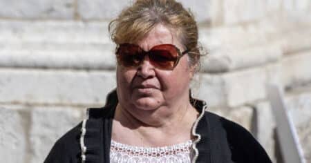 « Elle a pété les plombs » : Sophie aurait voulu voler les cendres de Loana avec un stratagème au barbecue