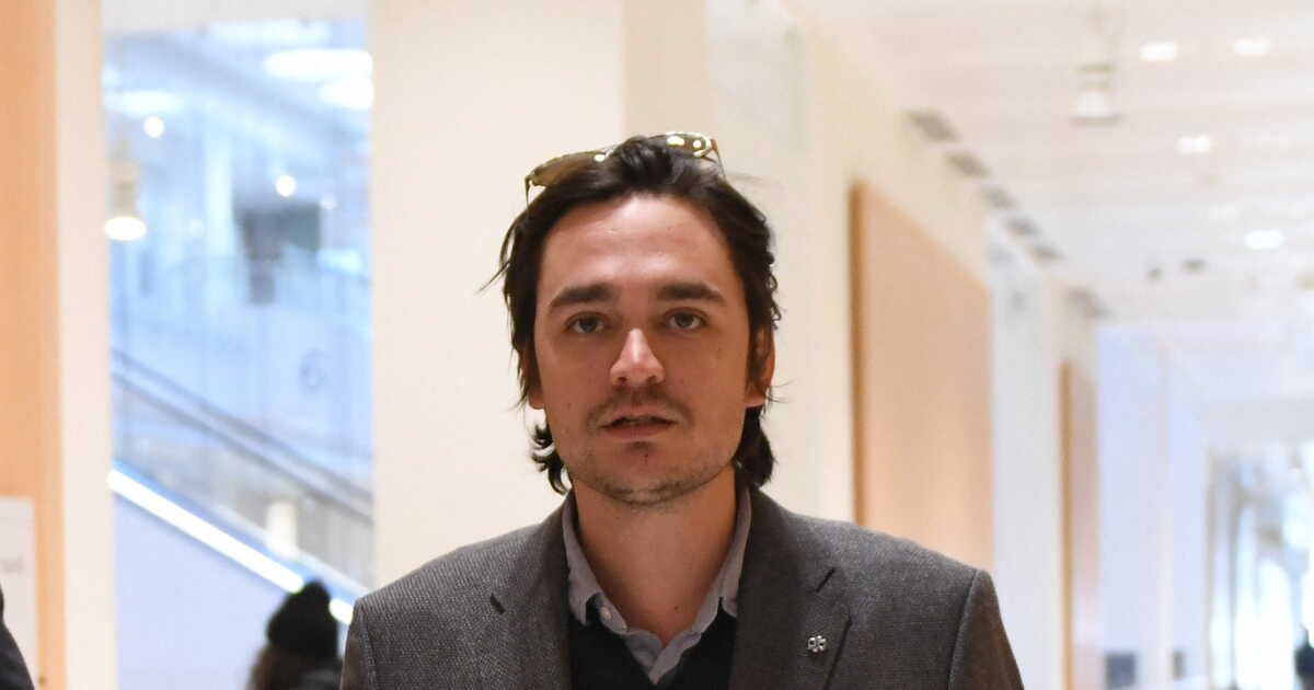« Je n'ai plus de rentrées d'argent » : Alain-Fabien Delon dévoile ses finances plombées à 64 500 euros