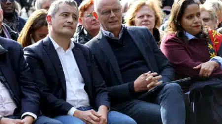 « Ne pas rajouter de la division » : Darmanin renonce à 2027 et se rallie à Édouard Philippe