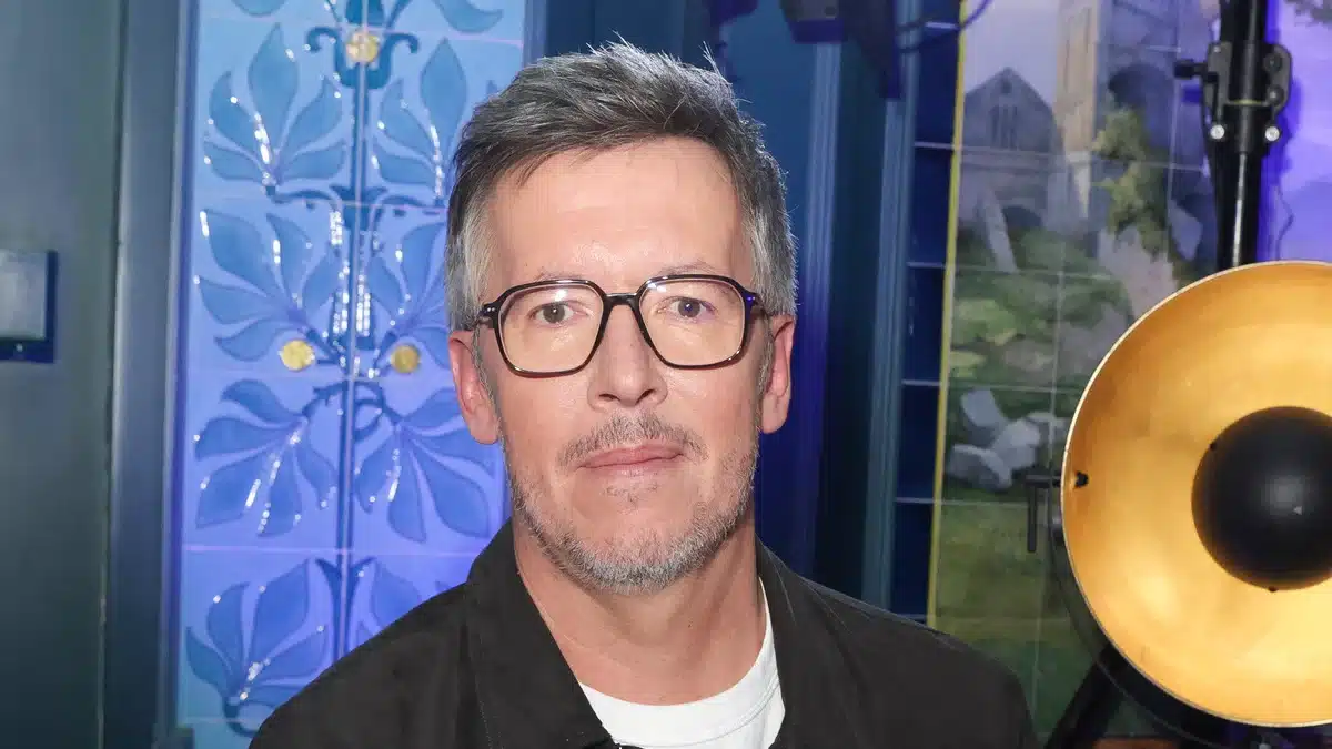 « On avait oublié de m'appeler » : Jean-Luc Lemoine évincé de Samedi d'en rire, il l'apprend par une news