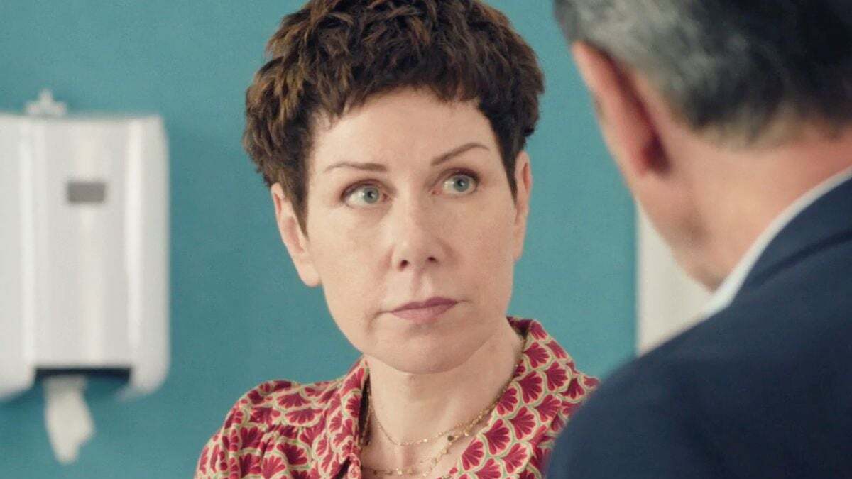 Plus belle la vie, encore plus belle : Babeth s'infiltre au club et menace toute la couverture de Patrick