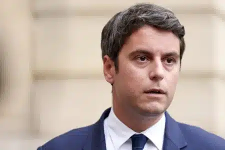 Selon des révélations, Gabriel Attal aurait « des signes de Parkinson » : la vérité sur cette rumeur