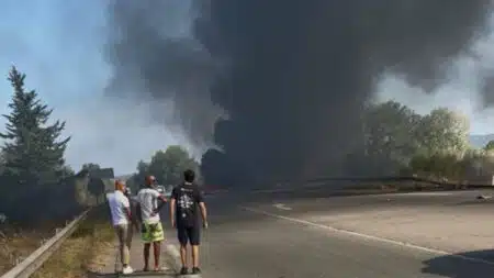 Un avion militaire de la base de Salon-de-Provence s'écrase, ses 2 occupants « légèrement blessés »