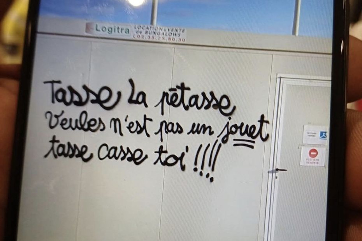 « Veules n'est pas un jouet » : le maire porte plainte après un tag qui vise nommément lui et les touristes