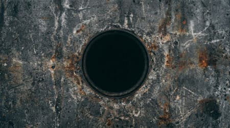 12 262 mètres sous terre : ni la roche ni l'argent n'ont stoppé les foreuses soviétiques