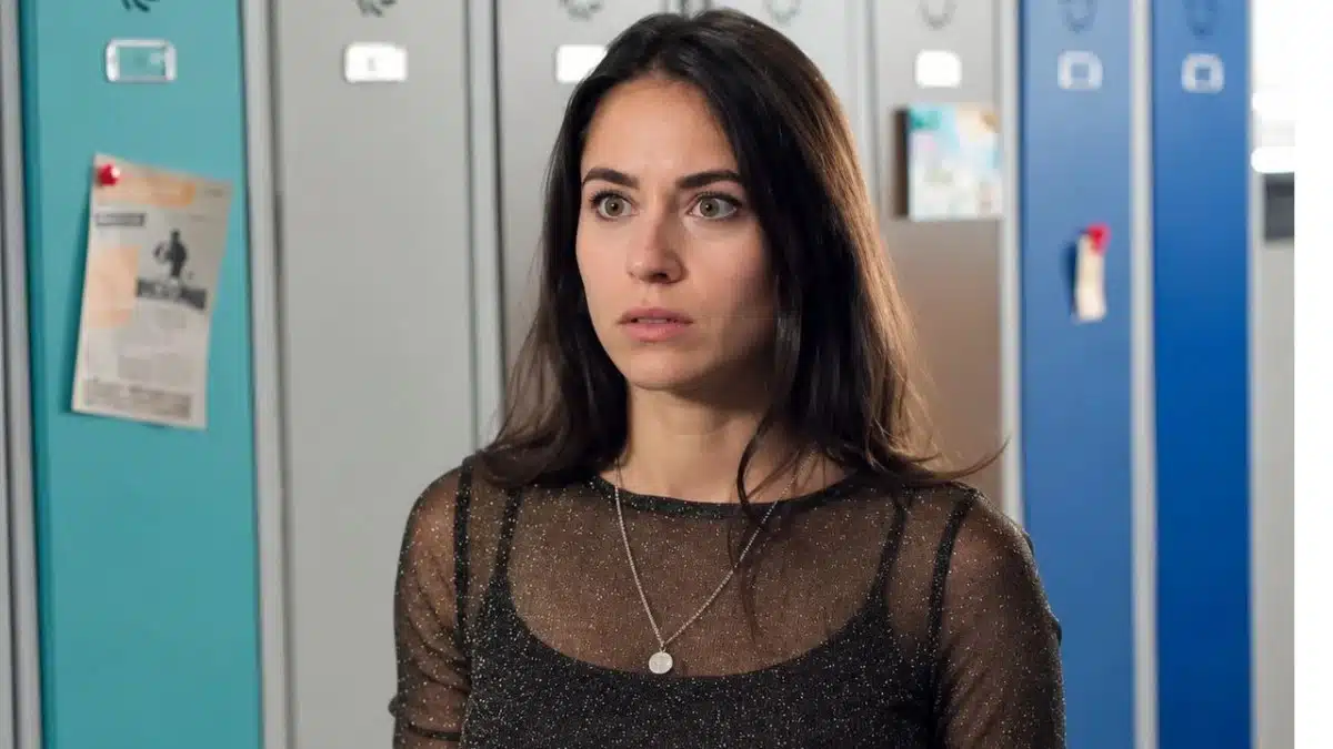 PBLV du 8 octobre : Daniel gifle Chloé à la sortie du commissariat, Chris ne bouge plus ses jambes