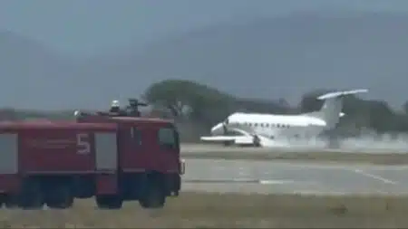 Un zèbre sur la piste, 30 personnes à bord, des étincelles sur le tarmac : le vol safari qui a viré au cauchemar